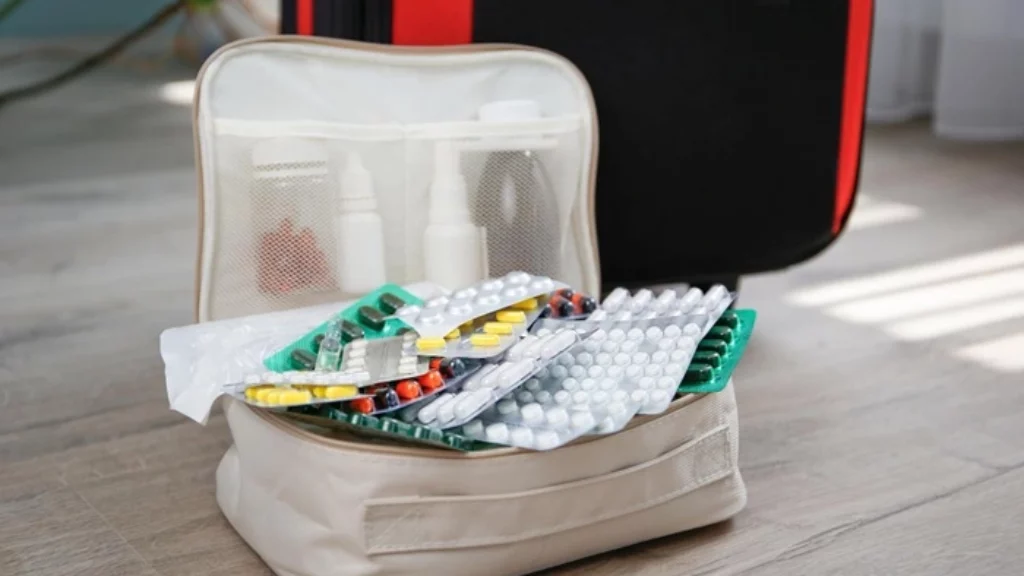 puedo llevar medicamentos en el avion