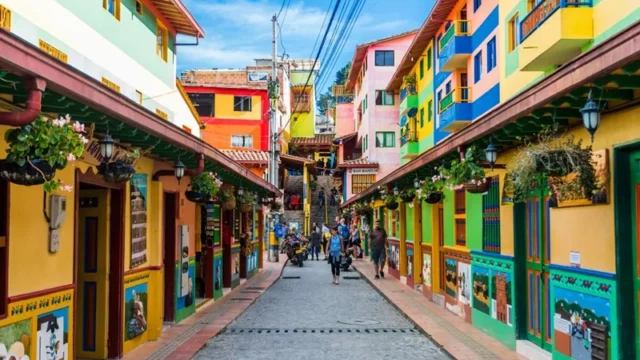 merece la pena viajar a colombia